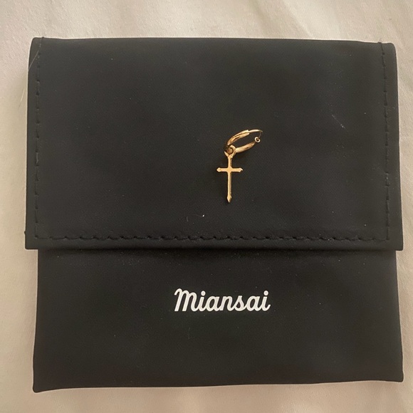 Miansai Crux Huggie 14K Gold - Picture 3 of 3